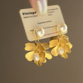 French Vintage Freshwater Pearl Flower Stud Earrings For Women Elegant Light Luxury Floral Jewelry view 3
