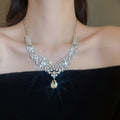 Rhinestone Teardrop Alloy Necklace And Earrings Jewelry Set Light Luxury Fashion Accessories view 4