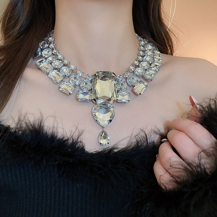 Rhinestone Square Heart Teardrop Pendant Copper Necklace For Women Light Luxury Statement Style