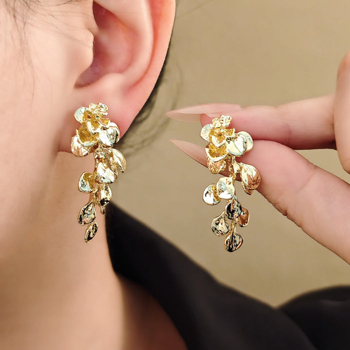 Luxury Gold Alloy Flower Leaf Tassel Drop Stud Earrings For Women Elegant Metallic Statement Earrings