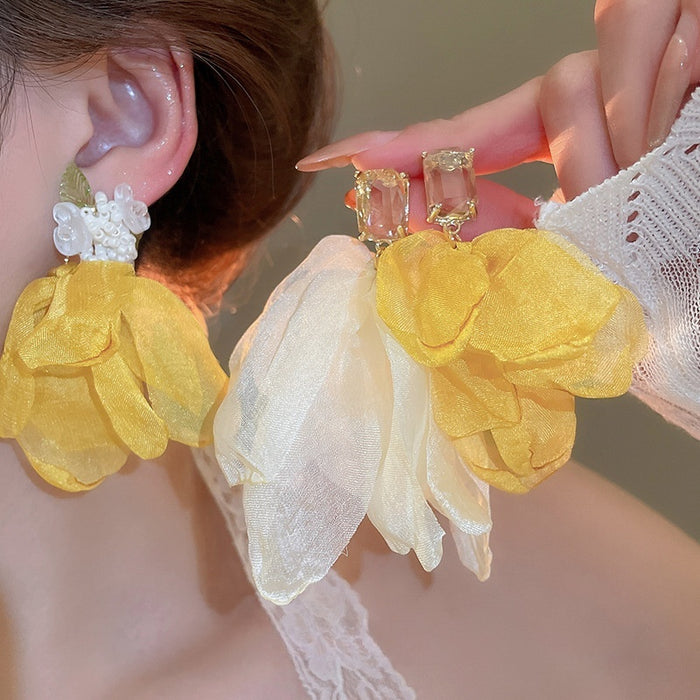 Chic Fabric Mesh Flower Zircon Stud Earrings With Sterling Silver Posts, Elegant Vacation Style
