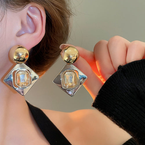Alloy Rhinestone Geometric Rhombus Stud Earrings For Women Light Luxury Statement Style