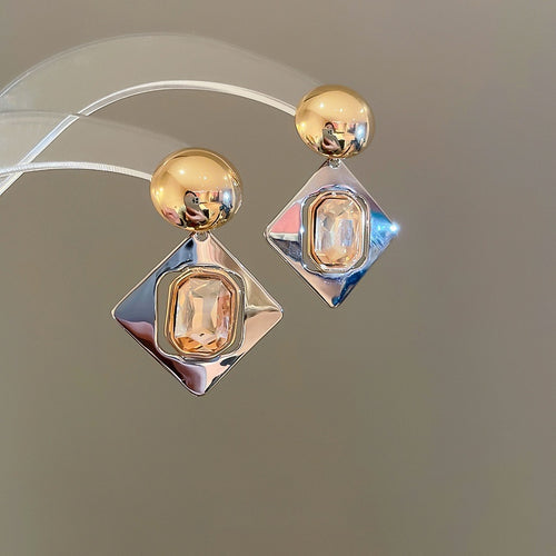Alloy Rhinestone Geometric Rhombus Stud Earrings For Women Light Luxury Statement Style
