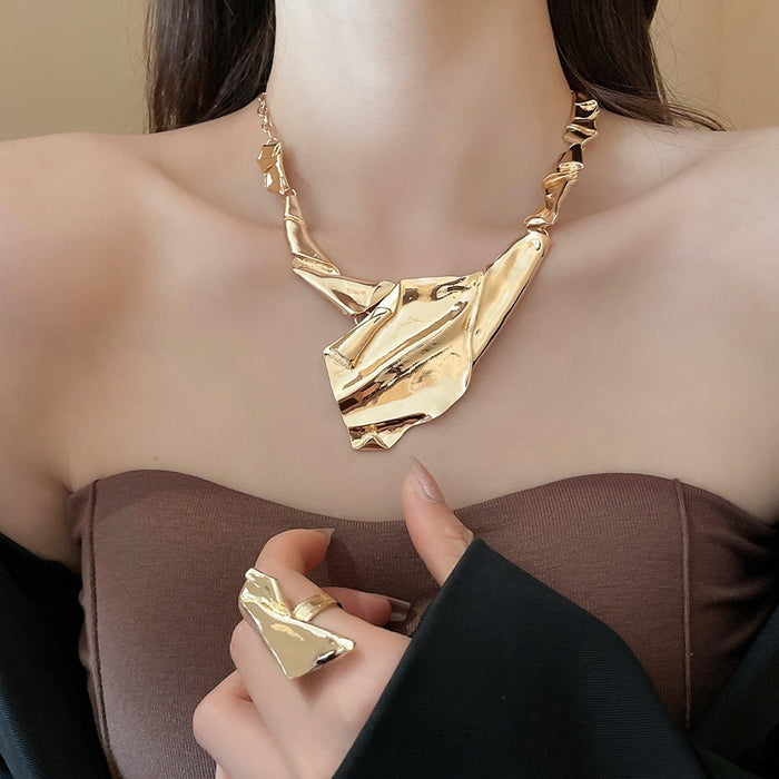 Irregular Geometric Twisted Wrinkle Alloy Choker Necklace Jewelry Set For Women