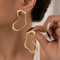 Heart Shaped Irregular Line Stud Earrings, Fashion Minimal Metallic Party Earrings For Women view 1
