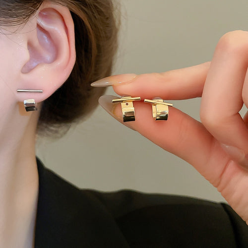 Copper English Letter Stud Earrings For Women Minimalist Geometric Light Luxury Jewelry