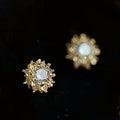 Simple Geometric Snowflake Stud Earrings For Women, Daily Commuter Versatile Jewelry view 2