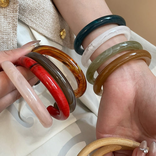 Vintage Light Luxury Acrylic Resin Texture Open Cuff Bangle For Women Minimalist Round Fashion Jewelry