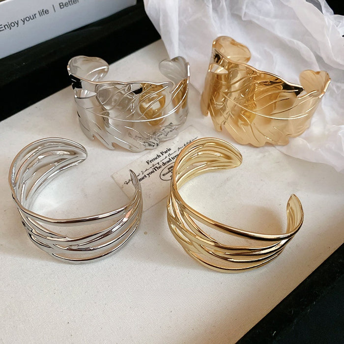 Irregular Smooth Metal Printed Open Bangle Vintage Minimalist Light Luxury Jewelry