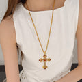 Rhinestone Cross Pendant Alloy Necklace For Women French Vintage Light Luxury Collarbone Chain view 1