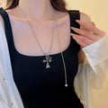 Vintage Alloy Rhinestone Cross Pendant Necklace For Women Light Luxury Fashion Clavicle Chain view 3