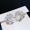 Irregular Niche Light Luxury Faux Pearl Stud Earrings For Women Elegant Evening Dress Jewelry view 1