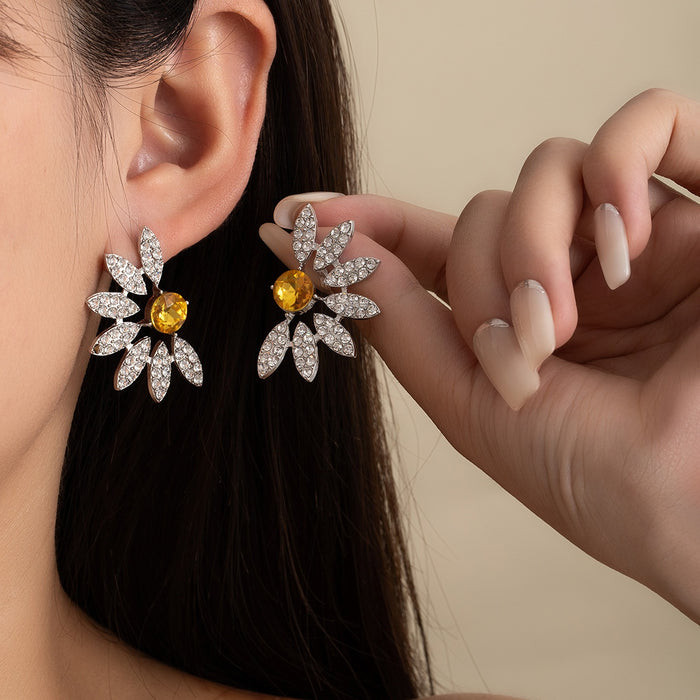 Elegant Luxury Daisy Flower Stud Earrings With Sparkling Rhinestone Petals And Yellow Crystal Center Earrings