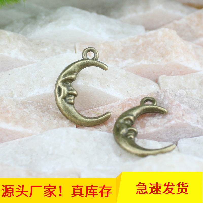 21×15mm Vintage Alloy Moon Face Charm Pendant