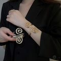 Light Luxury Metal Spiral Open Bangle For Women, European American Statement Jewelry view 1