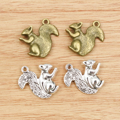Alloy Squirrel Pendant Connector For DIY Jewelry Accessories, Necklace Bracelet Charm, 21x20mm 3.5g