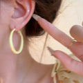 2026 New Cream Color Metal Hoop Earrings For Women Simple Geometric Round Sweet Summer Jewelry view 4
