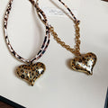 European American Retro Leather Heart Pendant Necklace Light Luxury Clavicle Choker view 2