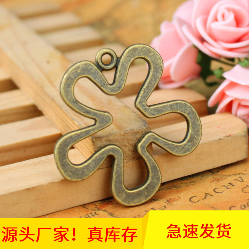 38mm Vintage Hollow Flower Alloy Charm Pendant