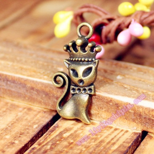 Crowned Fox Cat Alloy Charm Pendant 31x16mm