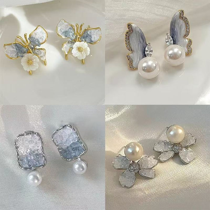 Chic Alloy Gradient Blue Crystal Flower Stud Earrings For Women Light Luxury Fashion Jewelry