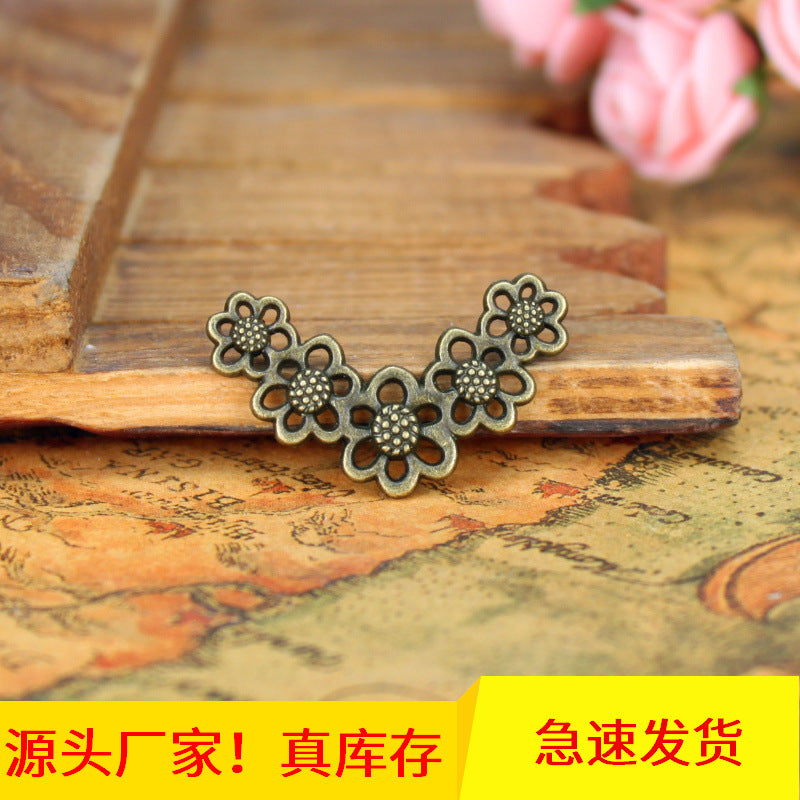 33x19mm Alloy Five-Petal Flower Charm Pendant