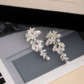 Luxury Gold Alloy Flower Leaf Tassel Stud Earrings With Pearl Accents Vintage Statement Earrings view 4