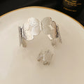 European Style Textured Metal Ginkgo Leaf Open Bracelet Ring Jewelry Set For Women view 4