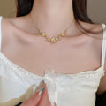 European Style Alloy Flower And Leaf Pendant Necklace, Elegant Light Luxury Collarbone Chain view 3
