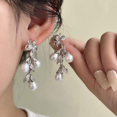 Elegant French Luxury Flower Leaf Rhinestone Alloy Long Drop Pearl Stud Earrings