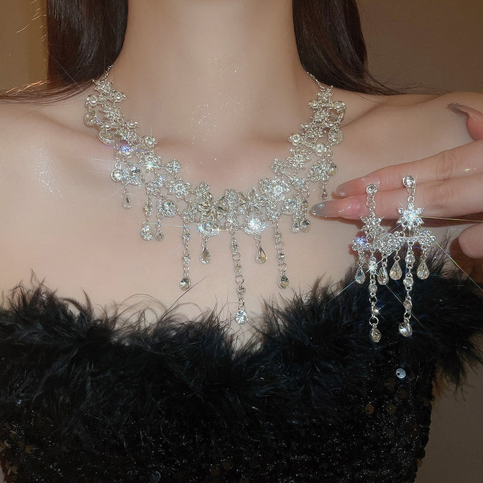 Rhinestone Hollow Flower Tassel Alloy Necklace Earrings Jewelry Set Light Luxury Fashion