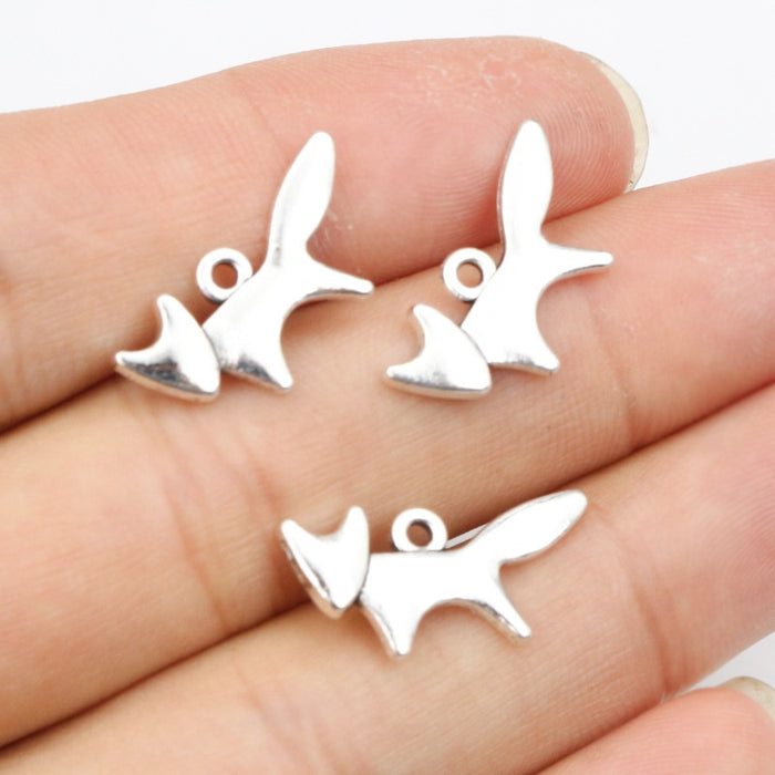 20x10mm Alloy Fox Pendant Charm For DIY Necklace Bracelet Jewelry Accessories