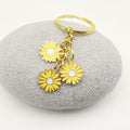 Zinc Alloy Minimalist Flower Keychain For Bag Charm view 3