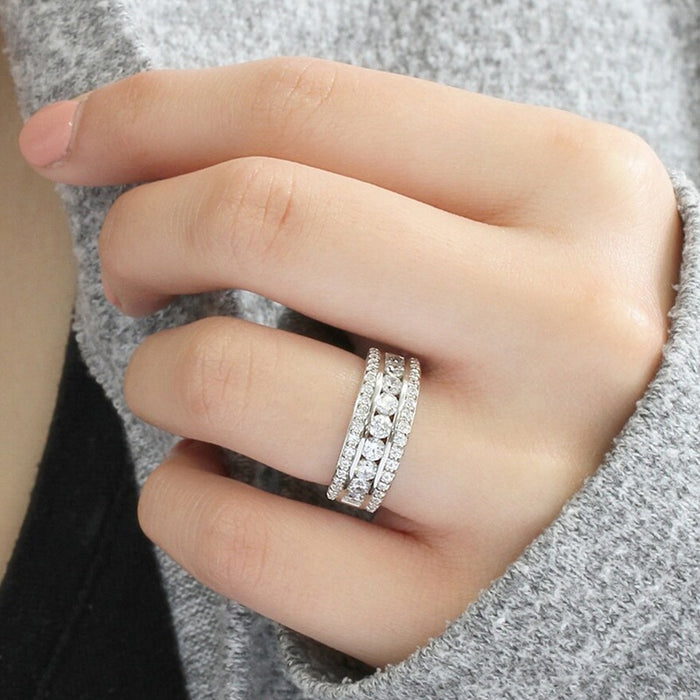 Minimalist Cool Style Women's Trend Ring With Micro Paved Zircon, Shiny Jewelry