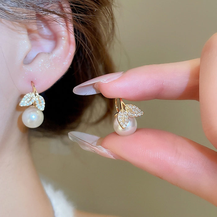 Elegant Zircon Fishtail Leaf Faux Pearl Pendant Drop Earrings For Women