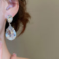 Light Luxury Resin Rhinestone Teardrop Pendant Necklace And Tassel Earrings Jewelry Set view 3