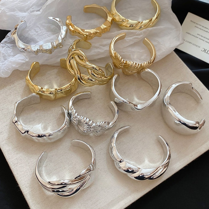 Irregular Wrinkle Texture Acrylic Open Bangle With Cross Horseshoe Buckle European Style