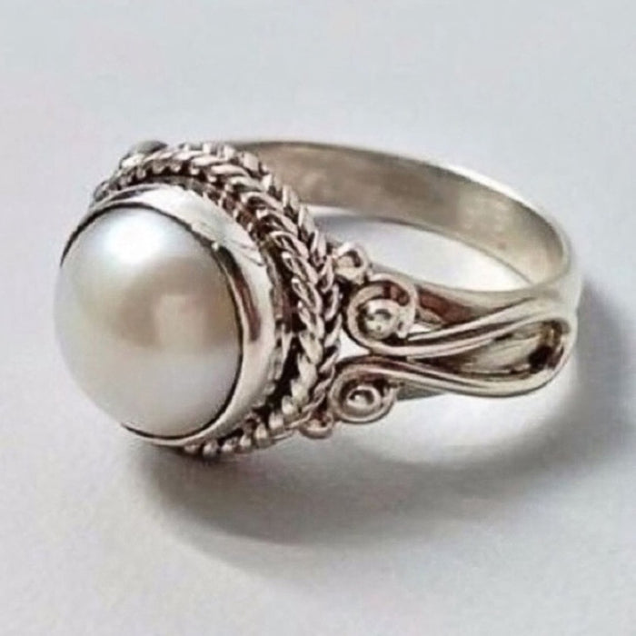 White Copper Dream Ring For Women With Baroque Pearl, Elegant Vintage Delicate Finger Jewelry
