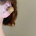 European Style Smooth Textured Shell Metal Clip-on Earrings, No Piercing Ear Cuff For Women view 3