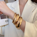 European American Glossy Metal Round Bracelet Jewelry Set For Women Minimalist Fashion Bangle view 3
