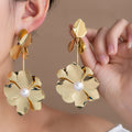 Luxury Oversized 3D Alloy Metal Flower Pearl Drop Earrings For Women Statement Floral Dangle Earrings view 2