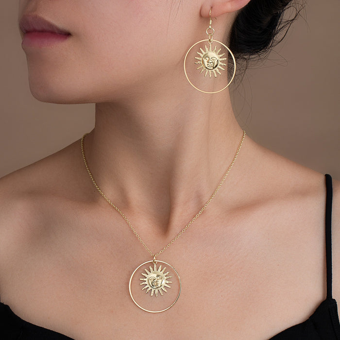 Vintage Gold Alloy Sun Face Geometric Circle Hoop Drop Statement Bohemian Light Luxury Women's Earrings