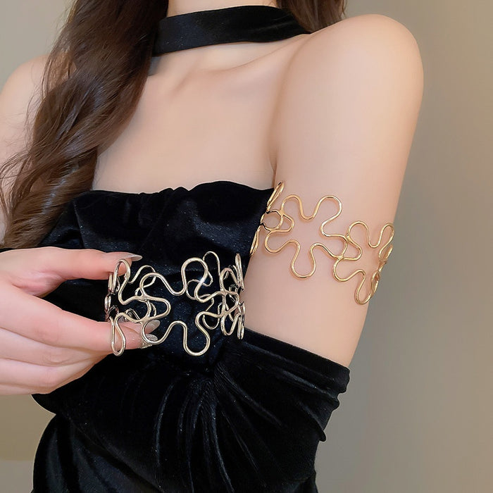 European American Metal Cutout Flower Open Cuff Bangle Fashion Arm Bracelet