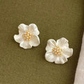Light Luxury Zircon Flower Faux Pearl Stud Earrings With Silver Pin For Women view 2