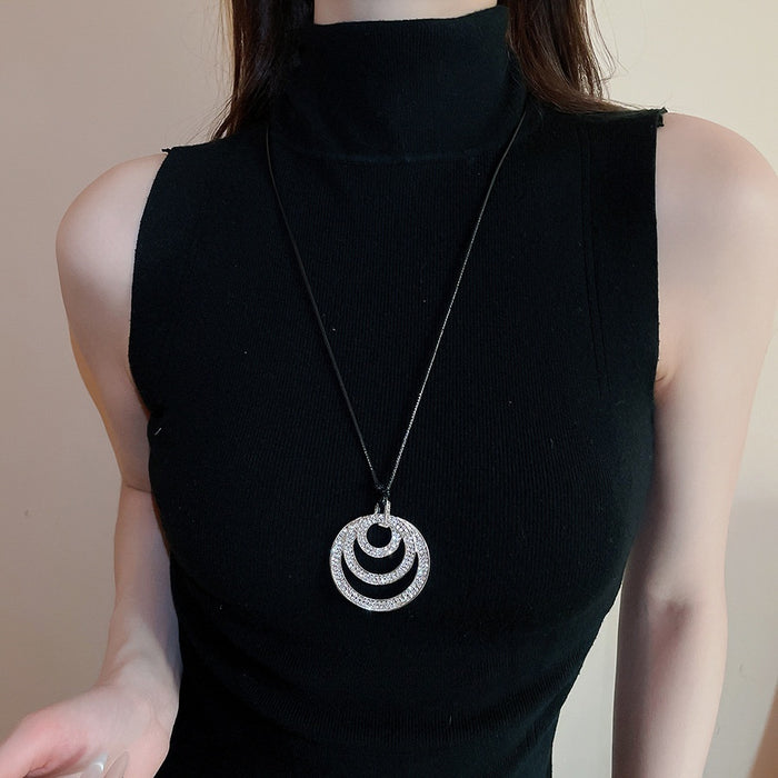 Light Luxury Alloy Leather Crystal Multilayer Round Pendant Sweater Necklace