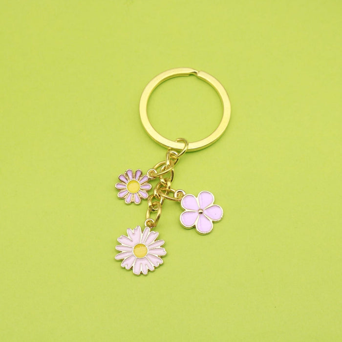 Zinc Alloy Gold Daisy Flower Keychain Gift Bag Charm
