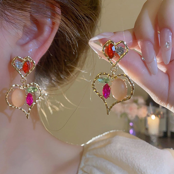 Vintage Light Luxury Copper Heart Geometric Rhinestone Stud Earrings European Court Style