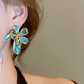 Stainless Steel Vintage Floral Earrings French Court Style Flower Stud Earrings For Women view 3
