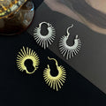 Bohemian Alloy Sunburst Leaf Texture Hoop Huggie Earrings For Women Luxury Metal Line Heart Earrings view 2