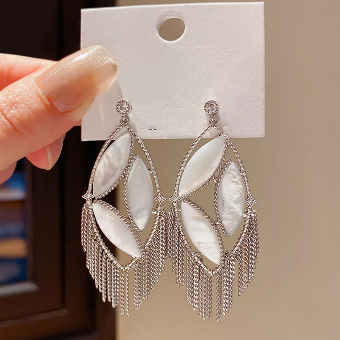 Light Luxury Vintage Hollow Oval Tassel Alloy Drop Earrings With Silver Posts